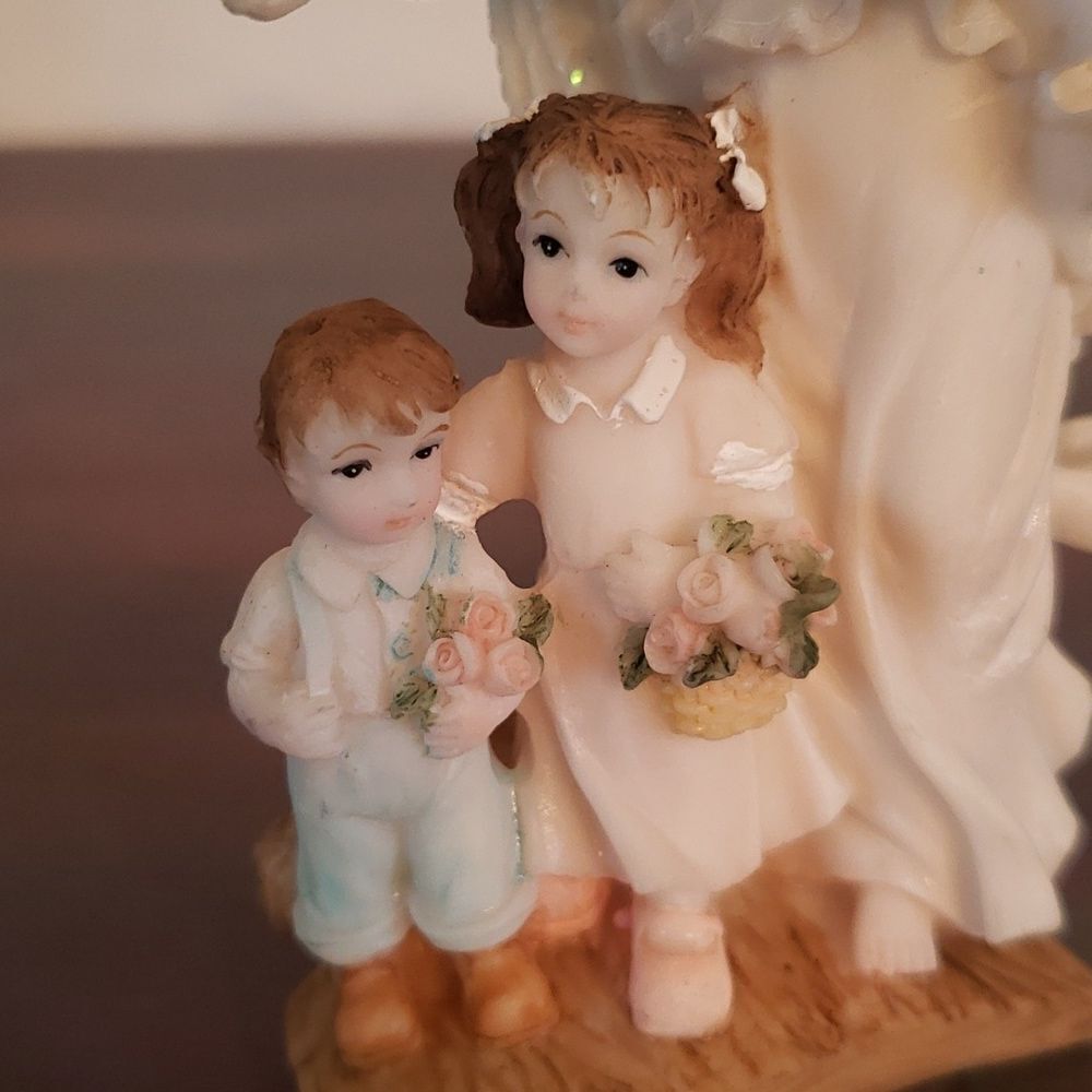 Vintage Glittery Resin Guardian Angel with Children Boy and Girl - Picture 6 of 10